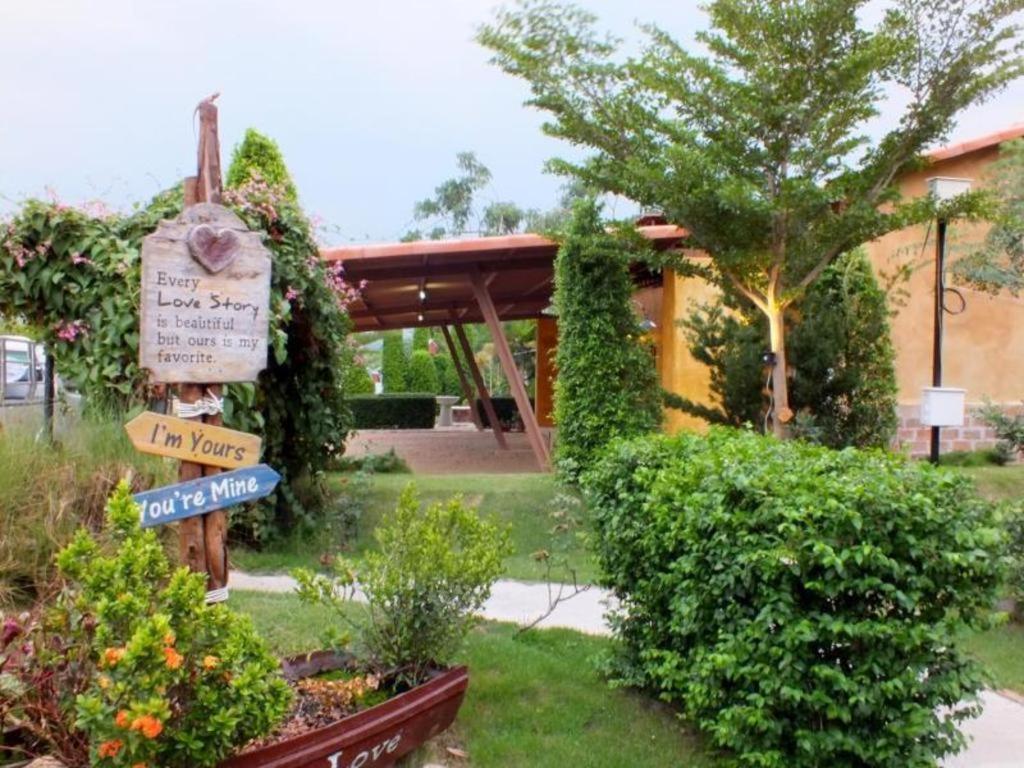 Villa Tuscany Country Resort Szuanphung Kültér fotó