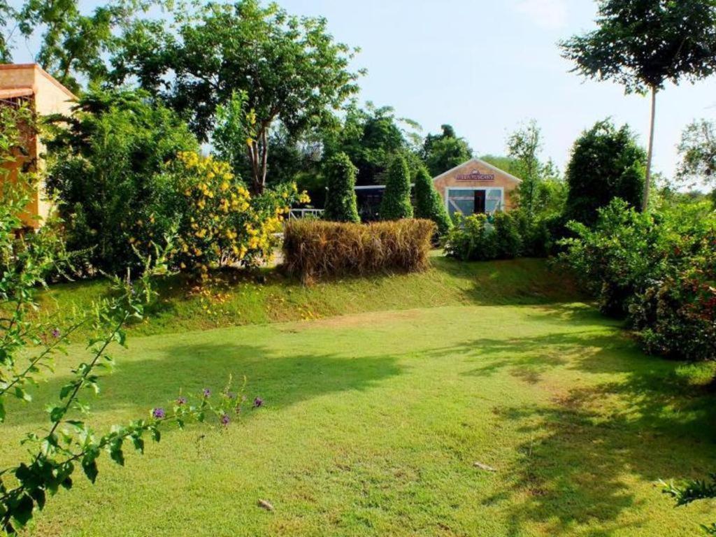 Villa Tuscany Country Resort Szuanphung Kültér fotó