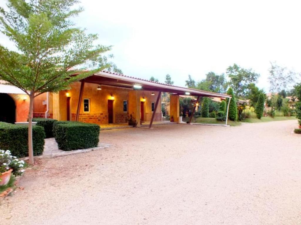 Villa Tuscany Country Resort Szuanphung Kültér fotó