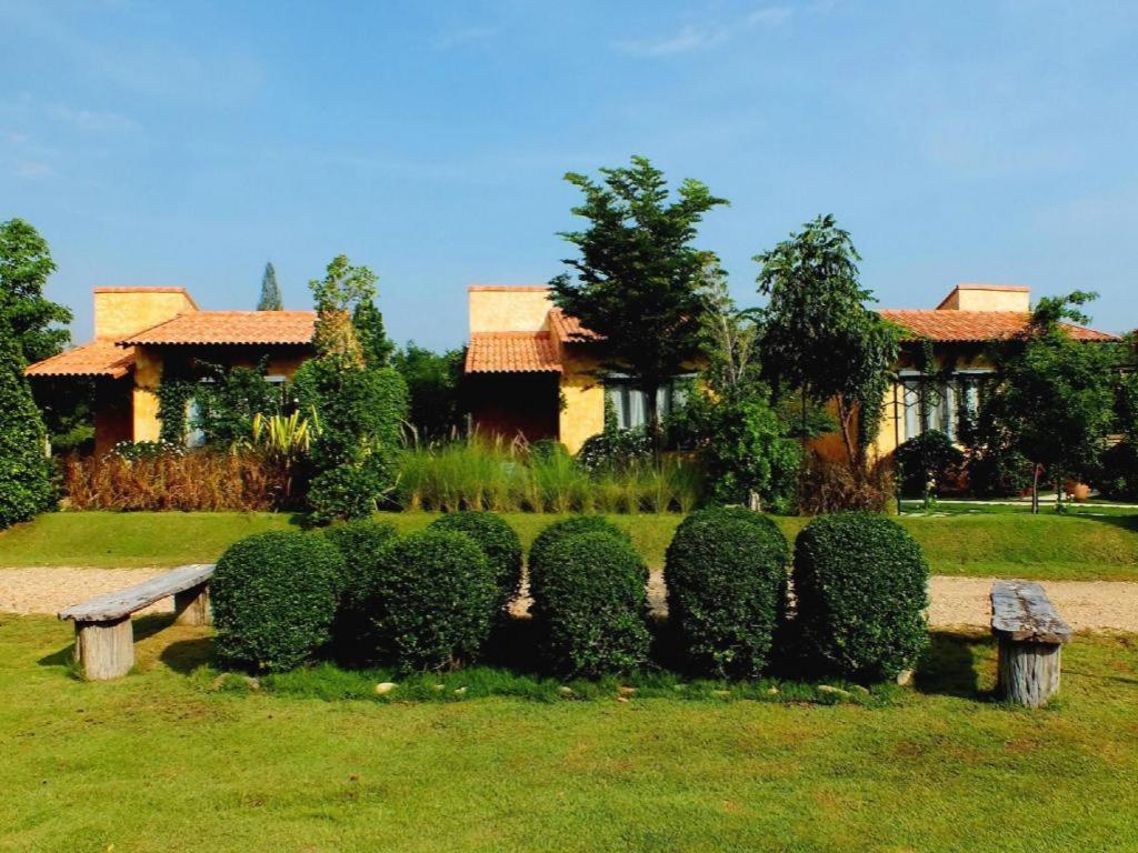 Villa Tuscany Country Resort Szuanphung Kültér fotó