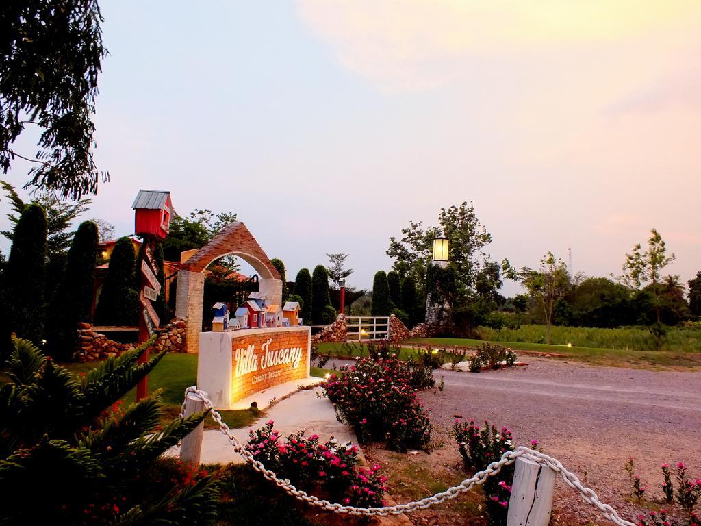 Villa Tuscany Country Resort Szuanphung Kültér fotó